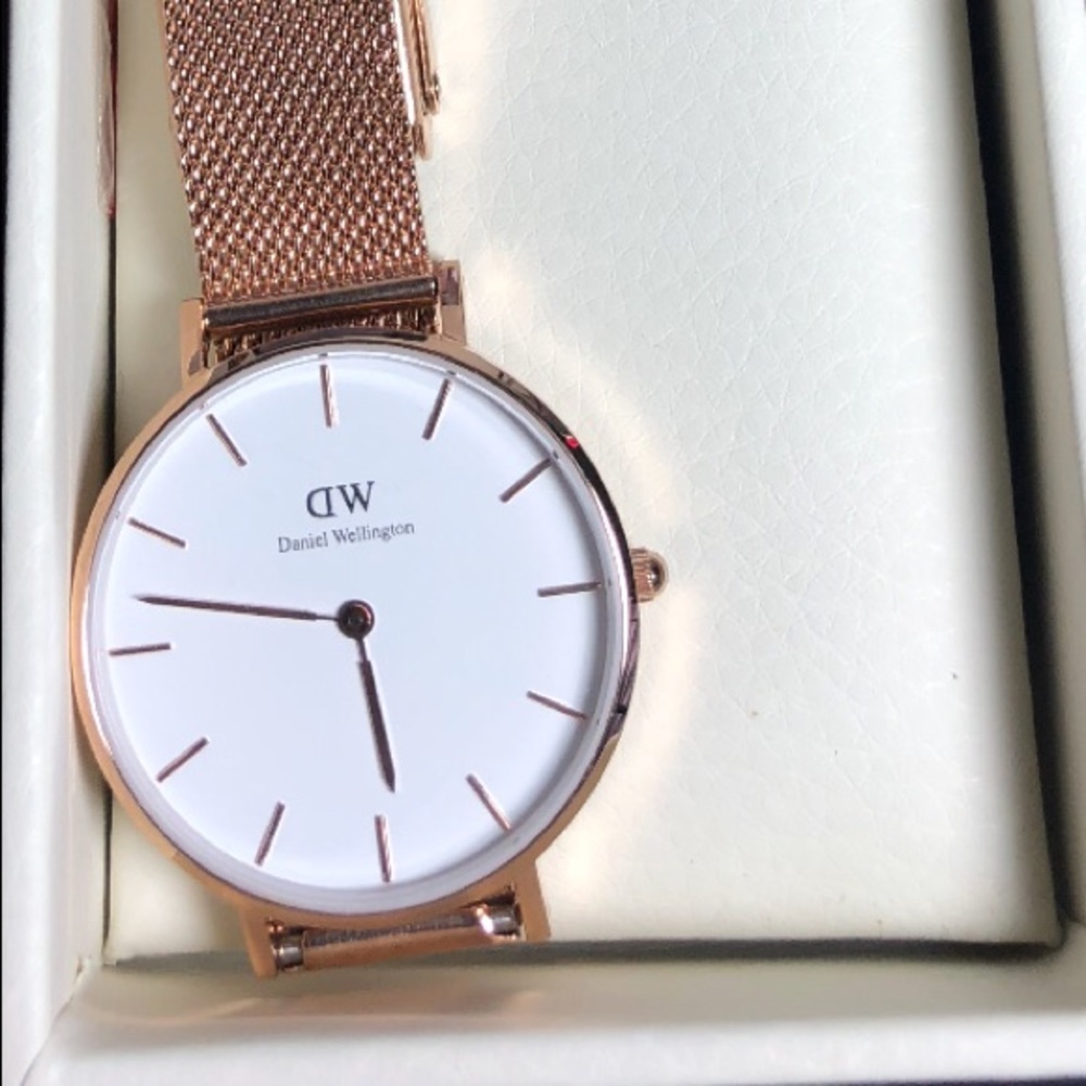 Daniel Wellington 32mm dw women’s watch